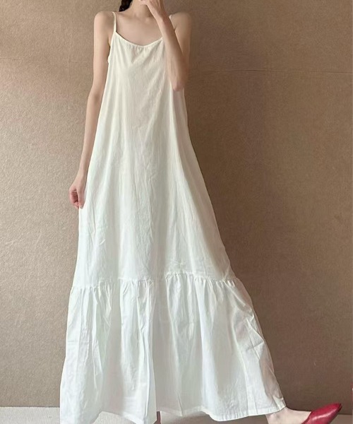 mielu(ミエル)の「Aラインロングキャミワンピース(ワンピース・レディース・ブラック/ホワイト・LARGE/MEDIUM)」の2枚目の写真