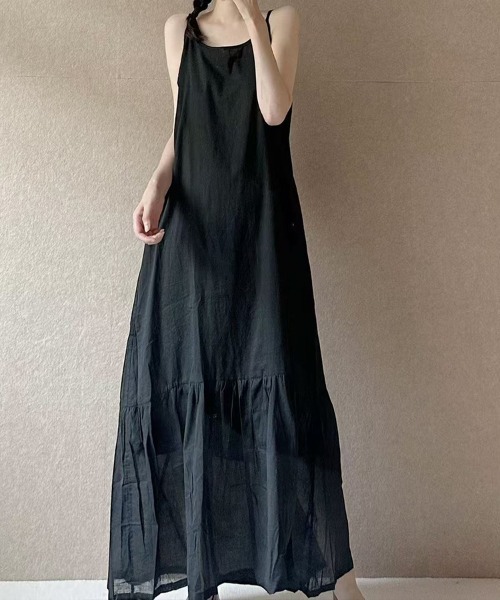 mielu(ミエル)の「Aラインロングキャミワンピース(ワンピース・レディース・ブラック/ホワイト・LARGE/MEDIUM)」の4枚目の写真