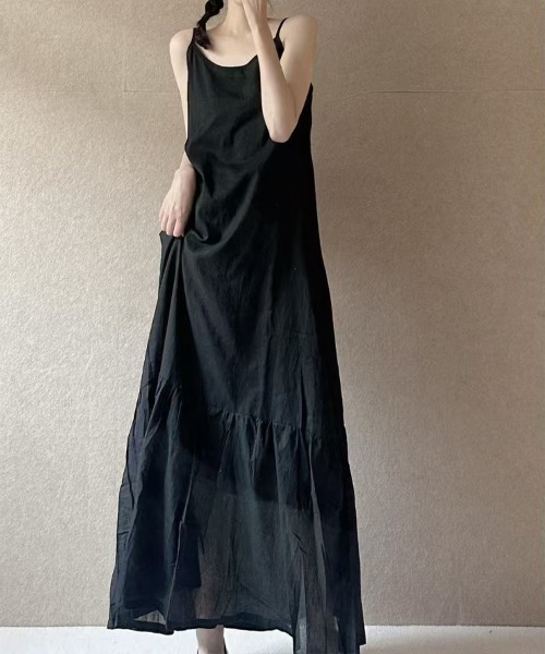 mielu(ミエル)の「Aラインロングキャミワンピース(ワンピース・レディース・ブラック/ホワイト・LARGE/MEDIUM)」の7枚目の写真