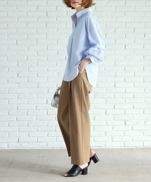 BELLUNA PLUS(ベルーナ)の「袖タックデザインスキッパーシャツ(シャツ/ブラウス・レディース・ホワイト系/ホワイト×ブルー/グリーン系/ブラック系・MEDIUM/LARGE/X-LARGE)」の19枚目の写真