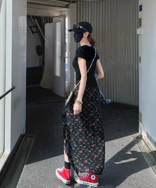 Ritzy(リッツィー)の「アシンメトリー・ロングスカート(スカート・レディース・レッド/ブラック・LARGE/MEDIUM)」の7枚目の写真