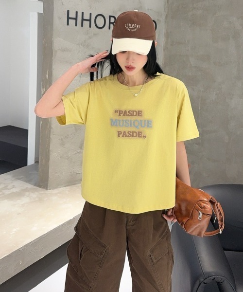 DIAVEL（ディアベル）の「[6color]ロゴプリント半袖Tシャツ（Tシャツ/カットソー・レディース・ブルー/ブラック/ベージュ/イエロー/ホワイト/ピンク・M）」の12枚目の写真