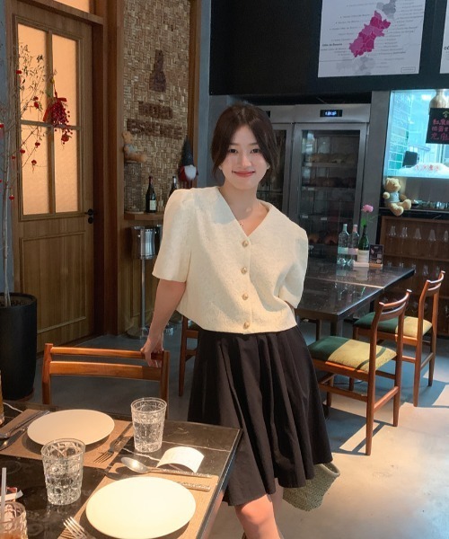 FAVORITO(ファヴォリート)の「Vネックショートジャケット(その他アウター・レディース・ブラック/ベージュ・F)」の18枚目の写真