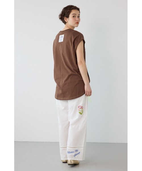 RODEO CROWNS WIDE BOWL(ロデオクラウンズワイドボウル)の「FREEZE LIGHTステッチドロストTシャツ(Tシャツ/カットソー・レディース・ブラウン/アイボリー/サックスブルー/チャコールグレー・FREE)」の12枚目の写真