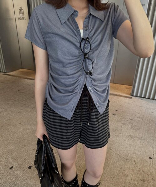 mline（エムライン）の「[mline]襟付き ギャザーカットソー（Tシャツ/カットソー・レディース・オフホワイト/ブルー/グレー/ネイビー・FREE）」の4枚目の写真
