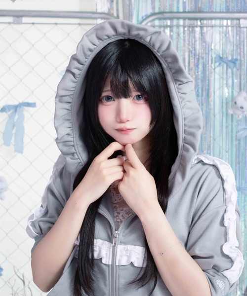 Whinny(ホワイニー)の「Whinny/【Whinny×やさうさちゃん】ロマンチストやさうさちゃんパーカー(パーカー・レディース・ホワイト/ブラック/グレー・FREE)」の7枚目の写真