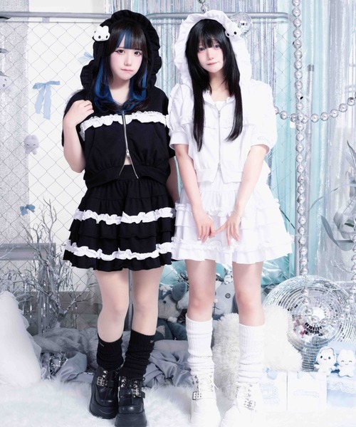 Whinny(ホワイニー)の「Whinny/【Whinny×やさうさちゃん】ロマンチストやさうさちゃんパーカー(パーカー・レディース・ホワイト/ブラック/グレー・FREE)」の22枚目の写真