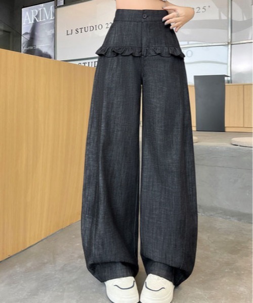 &soiree(アンドソワレ)の「フリル付きカーブワイドパンツ(その他パンツ・レディース・インディゴブルー/ベージュ/ホワイト/ブラック・X-SMALL/SMALL/MEDIUM/LARGE/X-LARGE)」の2枚目の写真