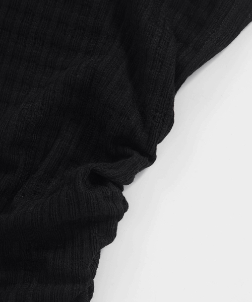 ASON（アズオン）の「PURE SLEEVELESS / BLACK（Tシャツ/カットソー・レディース・その他・FREE）」の4枚目の写真