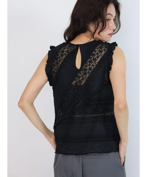 FIKA.(フィーカ)の「Lace panel frill blouse(シャツ/ブラウス・レディース・オフホワイト/ブラック・MEDIUM)」の8枚目の写真