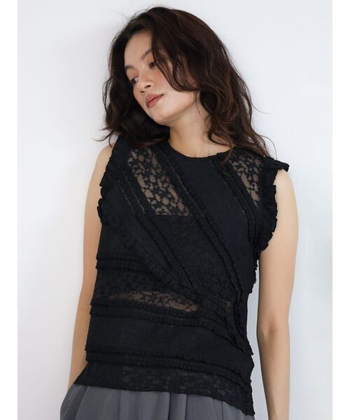 FIKA.(フィーカ)の「Lace panel frill blouse(シャツ/ブラウス・レディース・オフホワイト/ブラック・MEDIUM)」の11枚目の写真