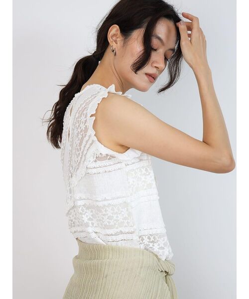 FIKA.(フィーカ)の「Lace panel frill blouse(シャツ/ブラウス・レディース・オフホワイト/ブラック・MEDIUM)」の15枚目の写真