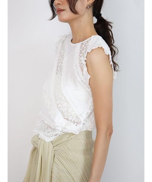 FIKA.(フィーカ)の「Lace panel frill blouse(シャツ/ブラウス・レディース・オフホワイト/ブラック・MEDIUM)」の17枚目の写真