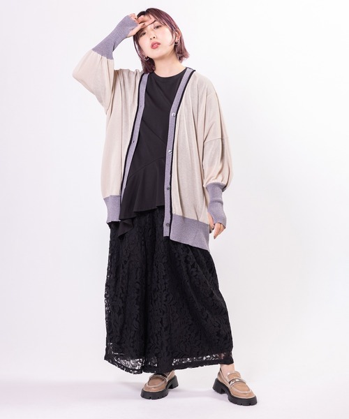 OSMOSIS(オズモーシス)の「配色切替ニットカーディガン(カーディガン/ボレロ・レディース・ライトベージュ/グレー/ブラック・ONE SIZE)」の8枚目の写真