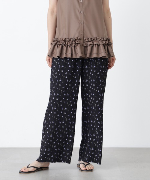 N.(N. Natural Beauty Basic)(エヌエヌナチュラルビューティーベーシック)の「フラワープリントイージーパンツ(その他パンツ・レディース・パープル系その他/ブラック系その他2・フリ-)」の9枚目の写真