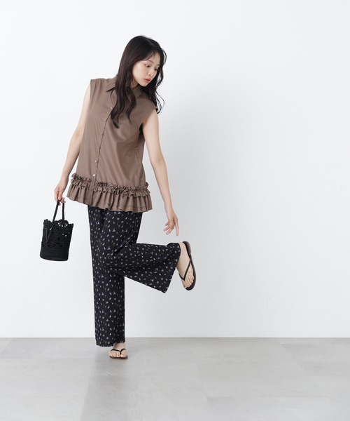 N.(N. Natural Beauty Basic)(エヌエヌナチュラルビューティーベーシック)の「フラワープリントイージーパンツ(その他パンツ・レディース・パープル系その他/ブラック系その他2・フリ-)」の11枚目の写真