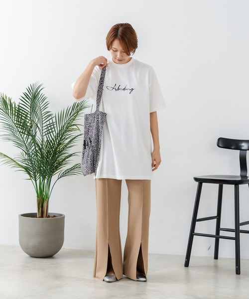 fort point(フォーポイント)の「【C-FORTPOINT/フォートポイント】【動きやすいサイドスリット入り】フロントロゴ 刺繍チュニック ゆったりシルエット 体形カバー シンプル カジュアル(Tシャツ/カットソー・レディース・チャコールグレー/ブラック/ベージュ/オフホワイト・FREE)」の21枚目の写真
