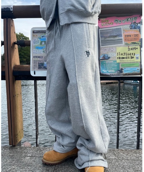 My sugar Babe（マイシュガーベイブ）の「2way Tuck Sweat pants（スウェットパンツ・メンズ・チャコール/レッド・LARGE/MEDIUM）」の9枚目の写真