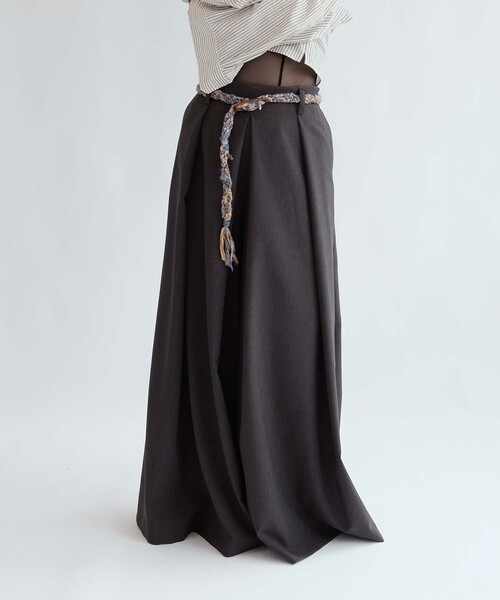 IENA LA BOUCLE（イエナラブークル）の「《洗濯機洗い可》IENA LA BOUCLE ウーステッドライクタックパンツ（その他パンツ・レディース・チャコールグレー・36/38）」の15枚目の写真