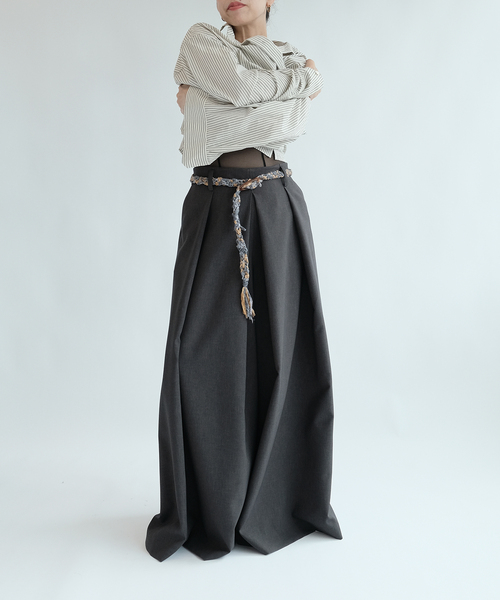IENA LA BOUCLE（イエナラブークル）の「《洗濯機洗い可》IENA LA BOUCLE ウーステッドライクタックパンツ（その他パンツ・レディース・チャコールグレー・36/38）」の14枚目の写真