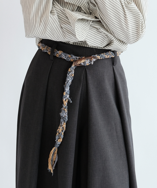 IENA LA BOUCLE（イエナラブークル）の「《洗濯機洗い可》IENA LA BOUCLE ウーステッドライクタックパンツ（その他パンツ・レディース・チャコールグレー・36/38）」の13枚目の写真