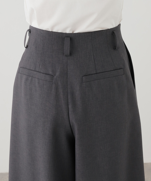 IENA LA BOUCLE（イエナラブークル）の「《洗濯機洗い可》IENA LA BOUCLE ウーステッドライクタックパンツ（その他パンツ・レディース・チャコールグレー・36/38）」の8枚目の写真