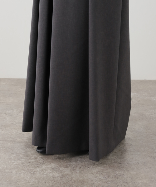 IENA LA BOUCLE（イエナラブークル）の「《洗濯機洗い可》IENA LA BOUCLE ウーステッドライクタックパンツ（その他パンツ・レディース・チャコールグレー・36/38）」の7枚目の写真