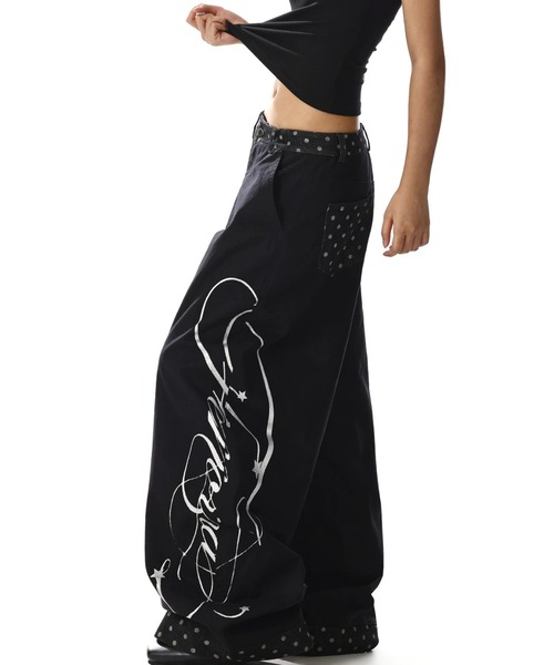 FreeZone(フリーゾーン)の「ドット切替ロゴプリントワイドパンツ(チノパンツ・メンズ・ブラック・S/M/L)」の4枚目の写真