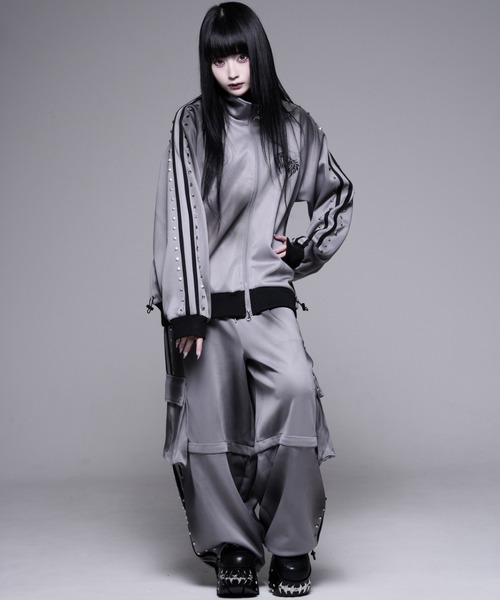 REFLEM(レフレム)の「『REFLEM/レフレム』スプレー加工スタッズライントラックジャージ(ジャージ・レディース・ホワイト/ブラック/グレー・FREE)」の20枚目の写真