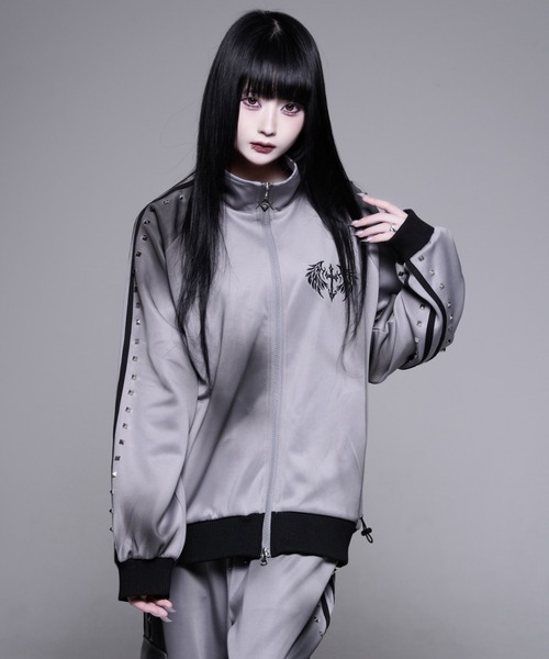 REFLEM(レフレム)の「『REFLEM/レフレム』スプレー加工スタッズライントラックジャージ(ジャージ・レディース・ホワイト/ブラック/グレー・FREE)」の13枚目の写真