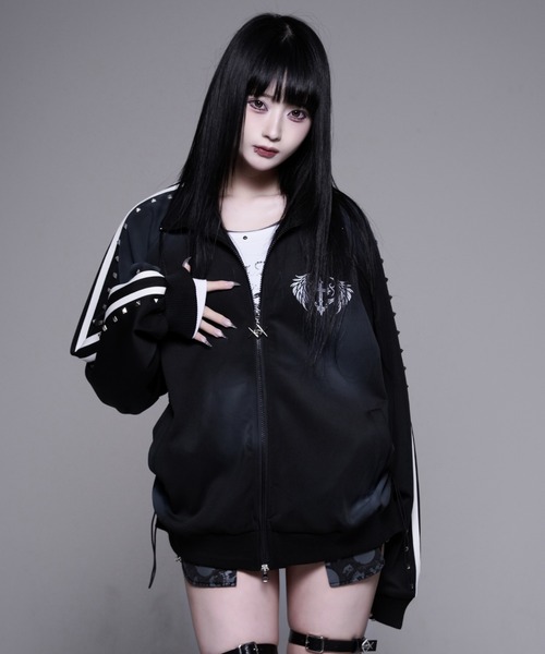 REFLEM(レフレム)の「『REFLEM/レフレム』スプレー加工スタッズライントラックジャージ(ジャージ・レディース・ホワイト/ブラック/グレー・FREE)」の4枚目の写真