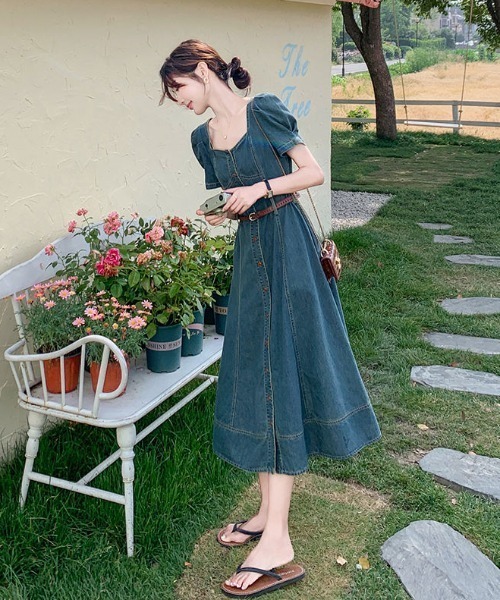 FAVORITO(ファヴォリート)の「デニムスクエアネックラインワンピース(ワンピース・レディース・ブルー・S/M/L/XL)」の4枚目の写真