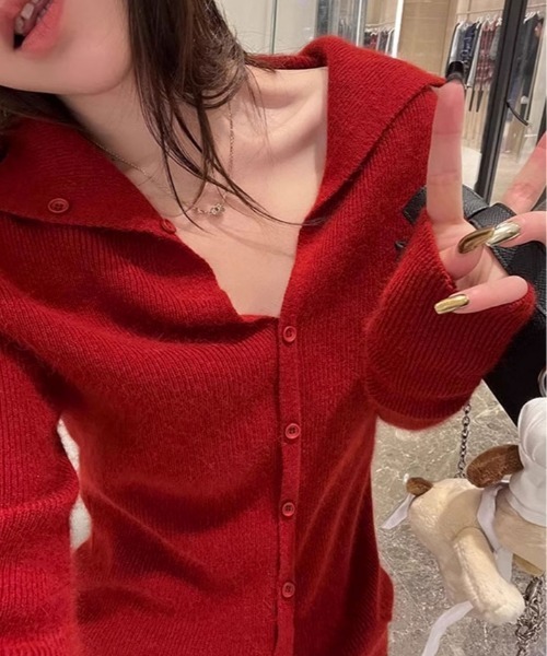 kirakiraShop(キラキラショップ)の「オープンカラー ボタン リブ ニット(ニット/セーター・レディース・ブラック/レッド/オフホワイト・FREE)」の19枚目の写真