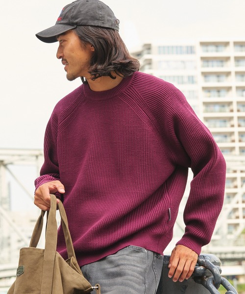 THE CRAFT CREW PRODUCTS（ザクラフトクループロダクツ）の「マルチファンクショナル オーバーサイズ ラグラン クルーネック リブニット / ウォッシャブル・アンチピリング・帯電防止【THE CRAFT CREW PRODUCTS】（ニット/セーター・メンズ・ブラック/プラム/アイボリー/杢グレー/ダークオリーブ/キャメル/ネイビー/チャコール/ブラウン系・S/M/L）」の8枚目の写真