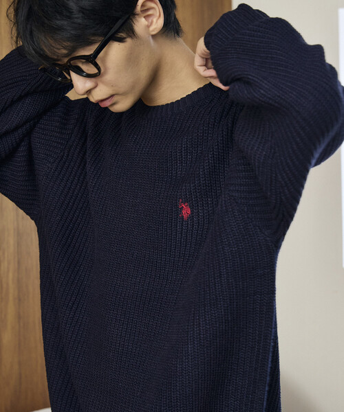 U.S. POLO ASSN.(ユーエスポロアッスン)の「U.S. POLO ASSN. × PUBLUX/ユーエスポロアッスン 別注 ワンポイント 刺繍 畦編み クルーネック ニット プルオーバー 限定展開(ニット/セーター・メンズ・グレー/ブラック/ネイビー/サックスブルー・LARGE/MEDIUM/SMALL)」の3枚目の写真