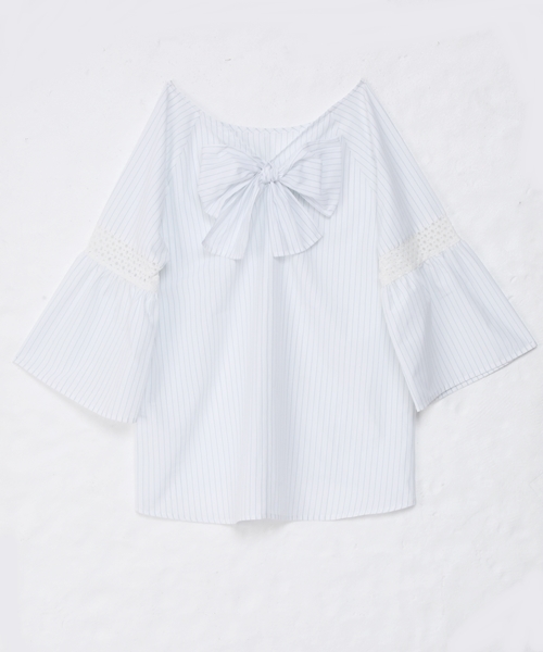 Chico（チコ）の「ストライプバックリボンブラウス（シャツ/ブラウス・レディース・ホワイト/ブルー系その他/ピンクベージュ・FREE）」の4枚目の写真