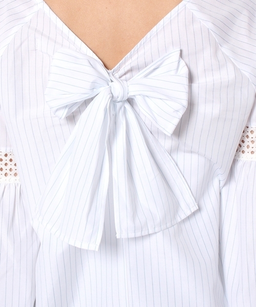 Chico（チコ）の「ストライプバックリボンブラウス（シャツ/ブラウス・レディース・ホワイト/ブルー系その他/ピンクベージュ・FREE）」の16枚目の写真