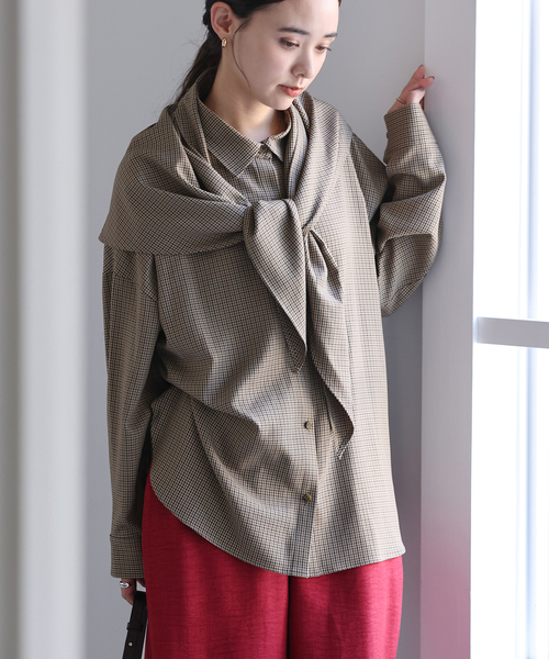 La TOTALITE（ラトータリテ）の「【洗える】La Totalite ガンクラブチェックスカーフシャツ（シャツ/ブラウス・レディース・ブラウン/ベージュ・FREE）」の2枚目の写真