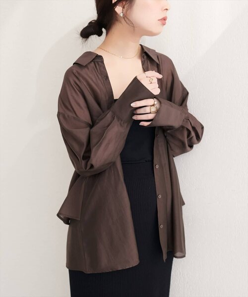 natural couture(ナチュラルクチュール)の「【sherbet line】接触冷感バックフリルシアーシャツ(シャツ/ブラウス・レディース・オフホワイト/ライトベージュ/ピンク/ブラック/ブラウン・FREE)」の20枚目の写真