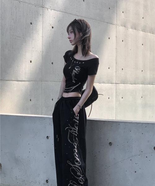 KsG(ケーエスジー)の「チェーンデザインアシメトップス(Tシャツ/カットソー・レディース・ホワイト/ブラック・MEDIUM/SMALL)」の10枚目の写真