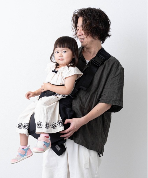 SweetMommy（スウィートマミー）の「無重力ヒップシート[MAX] 大容量 ショルダーバッグ 3WAY 抱っこ紐（マザーズバッグ・レディース・ブラック・FREE）」の13枚目の写真