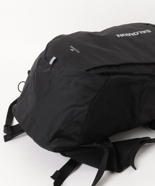 TSURUYA(ツルヤ)の「《SALOMON》TRAILBLAZER 20(バックパック/リュック・メンズ・ブラック/グレー系その他・フリー)」の4枚目の写真
