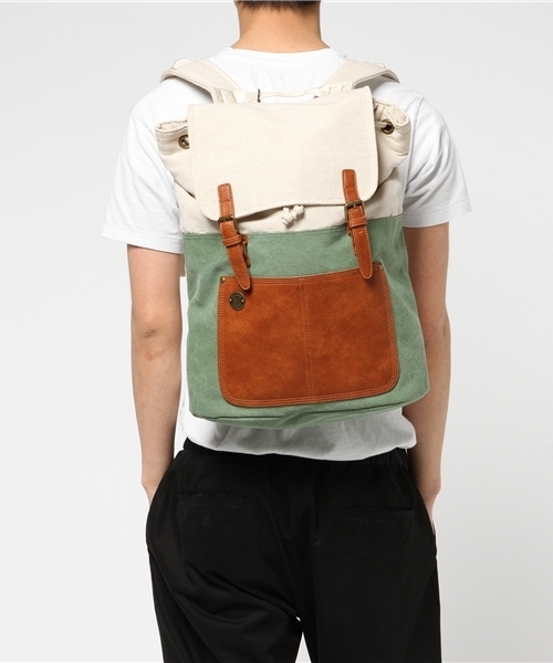 Focused Space（フォーカスドスペース）の「THE PIONEER RUCKSACK BACKPACK バックパック デイパック（バックパック/リュック・メンズ・グリーン/ブラウン・ONE SIZE）」の4枚目の写真