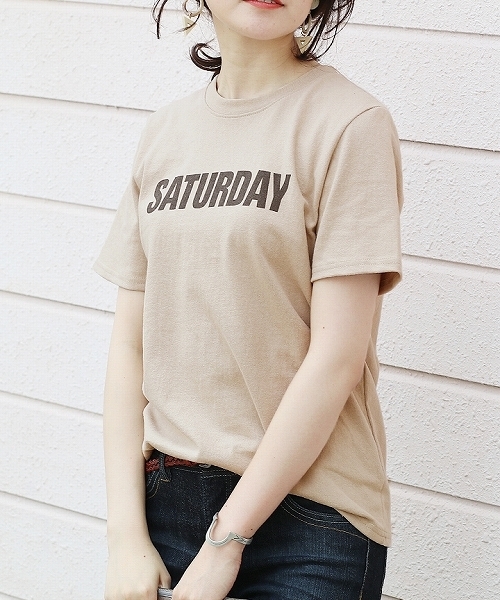 reca（レカ）の「weekly　ロゴTシャツ（Tシャツ/カットソー・レディース・ベージュ/オフホワイト/グレー/ブルー・FREE）」の5枚目の写真