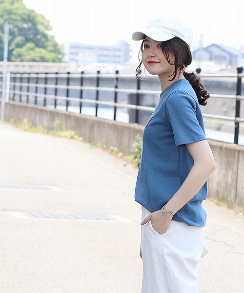 reca（レカ）の「weekly　ロゴTシャツ（Tシャツ/カットソー・レディース・ベージュ/オフホワイト/グレー/ブルー・FREE）」の9枚目の写真