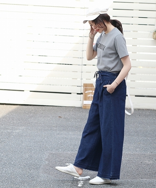 reca（レカ）の「weekly　ロゴTシャツ（Tシャツ/カットソー・レディース・ベージュ/オフホワイト/グレー/ブルー・FREE）」の13枚目の写真