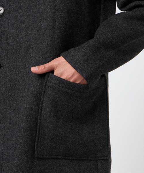 SHIPS BLUESTORE（シップスブルーストア）の「SHIPS BLUESTORE: ダブルフェイスダスターコート（ステンカラーコート・メンズ・ネイビー/ダークグレー/キャメル・LARGE/MEDIUM/SMALL/X-LARGE）」の7枚目の写真