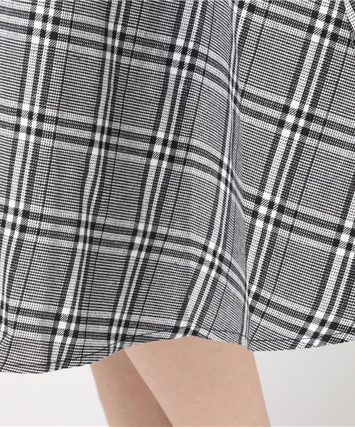 KOBE LETTUCE（コウベレタス）の「バックウエストゴム★チェック柄ミディアム丈フレアスカート（スカート・レディース・ブラック/ネイビー/ブラウン/グレー/グリーン/モカ・FREE）」の10枚目の写真