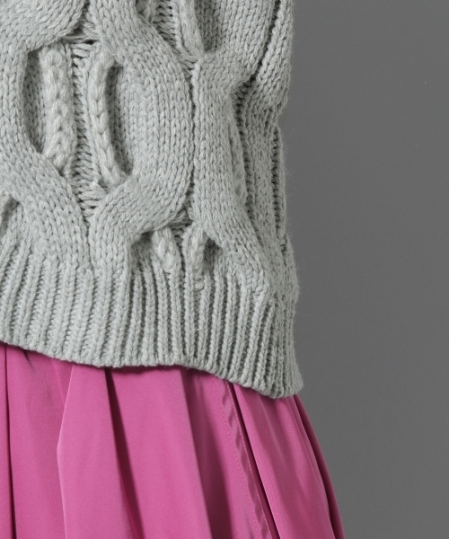 Andemiu（アンデミュウ）の「ザックリケーブルニットプルオーバー776618（ニット/セーター・レディース・ホワイト/イエロー/グレー・FREE）」の14枚目の写真