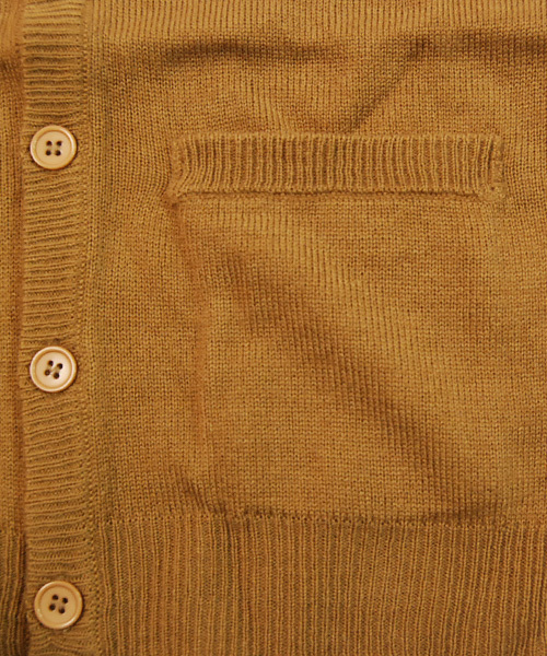 THE CASUAL(カジュアル)の「カシミヤタッチ ニット カーディガン キッズ(カーディガン/ボレロ・キッズ・キャメル/オフホワイト/杢グレー/ブルーグリーン/ブラック/ブラウン/ネイビー/チャコール/ワイン/ピンク・140cm/150cm/120cm/160cm/130cm/110cm)」の11枚目の写真